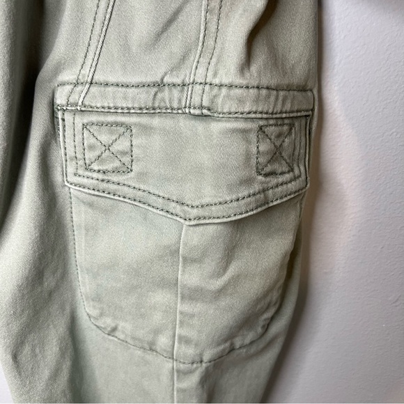 Cabi Womens Low Rise Skinny Cargo Jeans Light Green Sz 6 Casual Outdoor Fall - Picture 4 of 9